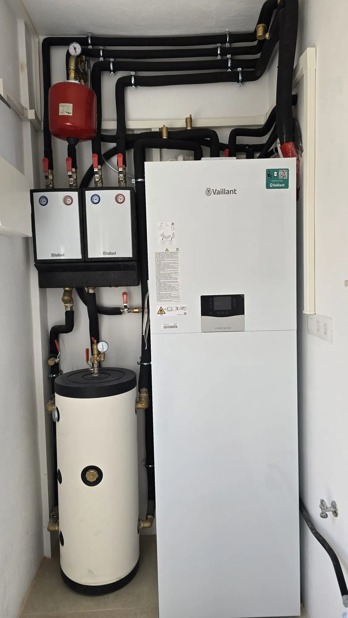 Vaillant uniTOWER split plus
